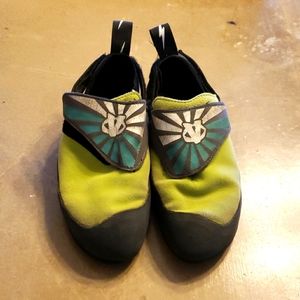 Evolv Venga Kid's Climbing Shoes